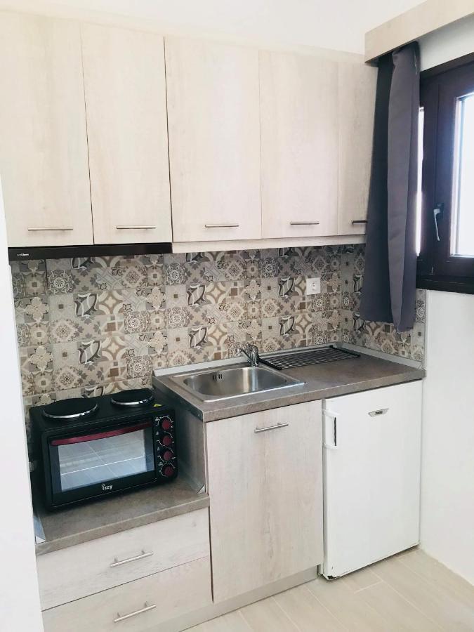 Golden View Apartments Myrina Limnos Екстериор снимка