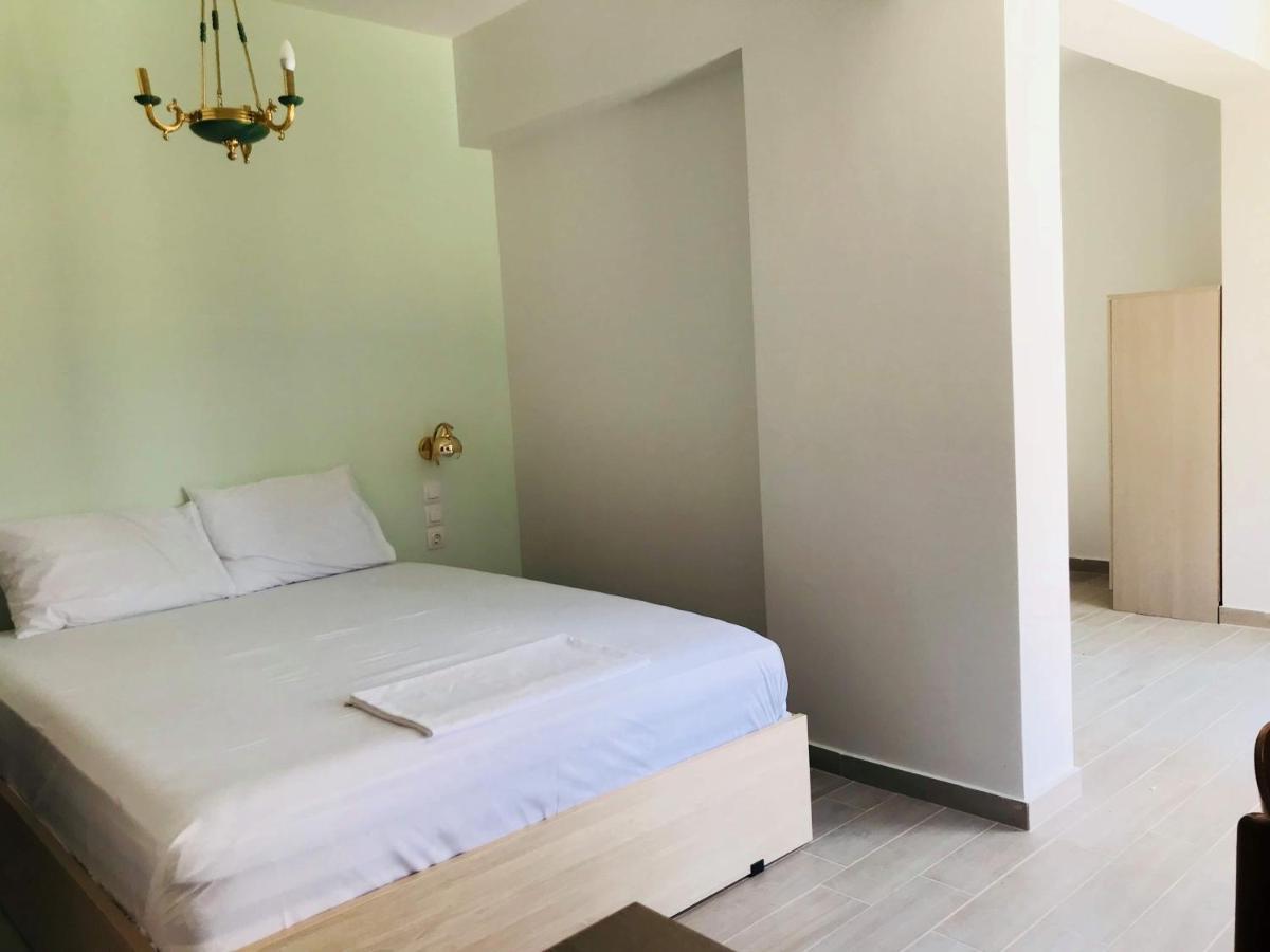 Golden View Apartments Myrina Limnos Екстериор снимка