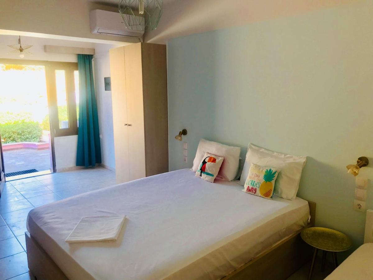 Golden View Apartments Myrina Limnos Екстериор снимка