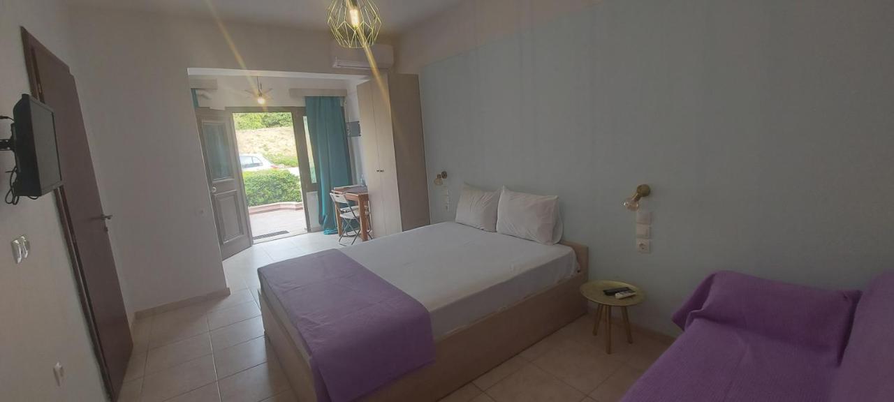 Golden View Apartments Myrina Limnos Екстериор снимка